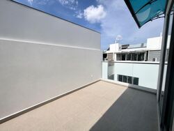 Upper Serangoon Road (D19), Terrace #588833041
